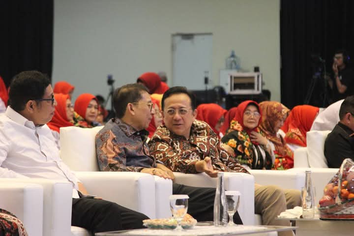 Irman Gusman Serukan Harmoni dan Inovasi Lewat Budaya Minangkabau dalam Silaturahmi IKM